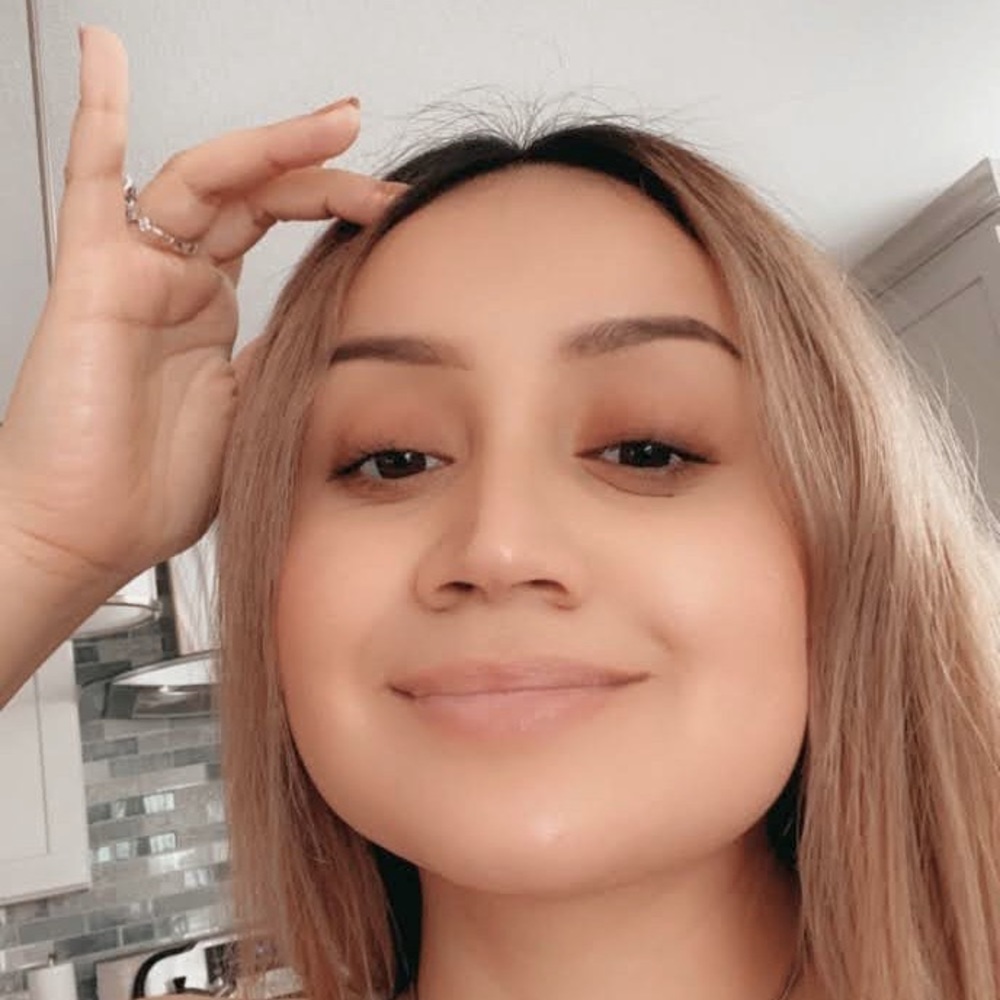 Meet your Posher, Desiree